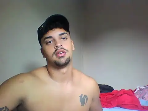 Snapshot of Xcumshot33 chatting on February 26, 12:27 pm Xcumshot33 online show from February 26, 12:27 pm