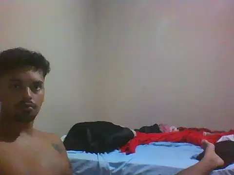 Snapshot of Xcumshot33 chatting on February 2, 3:05 am Xcumshot33 online show from February 2, 3:05 am