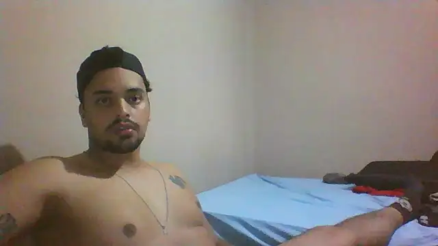 Snapshot of Xcumshot33 chatting on October 3, 3:09 am Xcumshot33 online show from October 3, 3:09 am