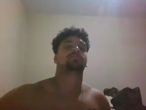 Snapshot of Xcumshot33 chatting on January 9, 2:43 am Xcumshot33 online show from January 9, 2:43 am