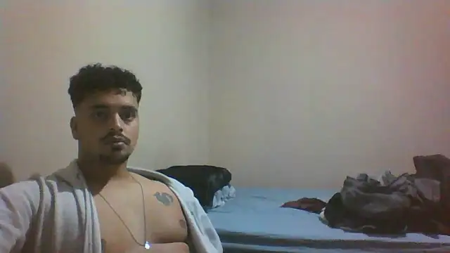 Snapshot of Xcumshot33 chatting on October 9, 3:29 am Xcumshot33 online show from October 9, 3:29 am