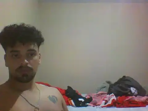 Snapshot of Xcumshot33 chatting on December 3, 3:37 am Xcumshot33 online show from December 3, 3:37 am