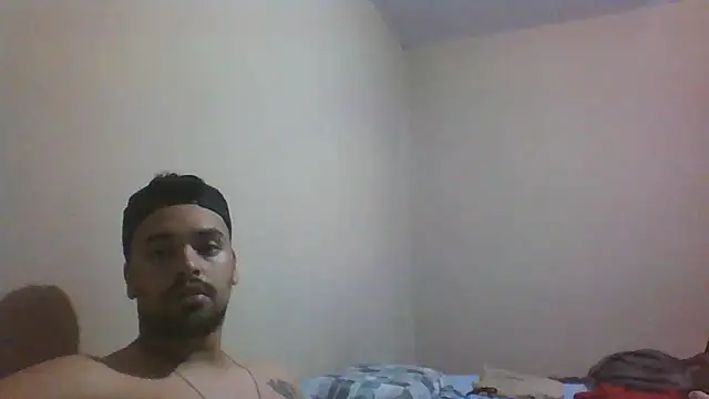 Snapshot of Xcumshot33 chatting on September 23, 3:24 am Xcumshot33 online show from September 23, 3:24 am
