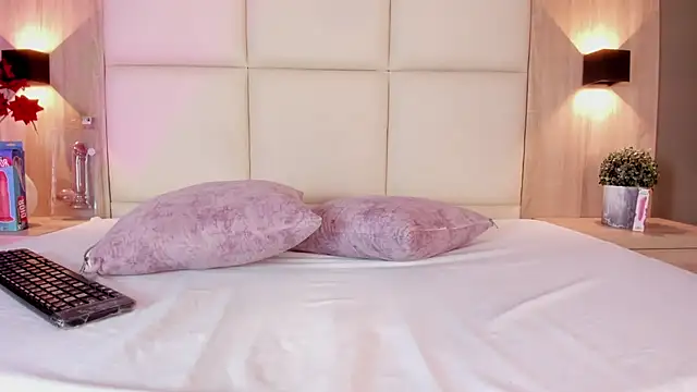 bella1207 online show from March 16, 7:16 pm