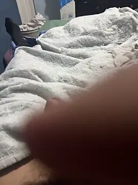 Snapshot of Your_love39 chatting on December 15, 7:03 am Your love39 online show from December 15, 7:03 am