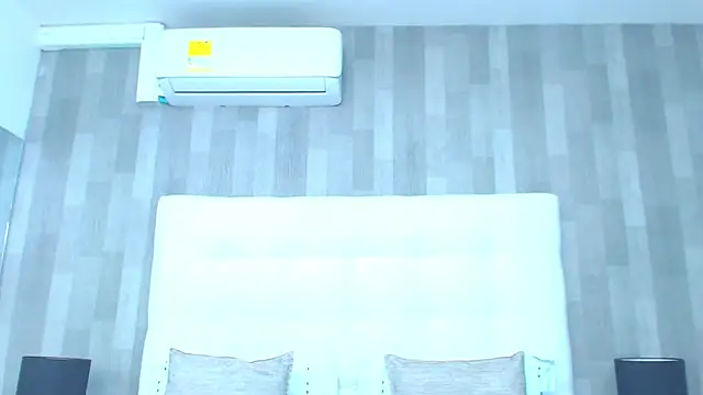 LeahMillerr online show from November 26, 12:49 pm