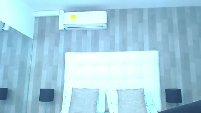 LeahMillerr online show from November 29, 12:49 pm