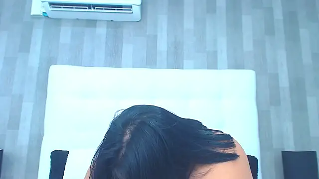LeahMillerr online show from March 14, 3:25 pm
