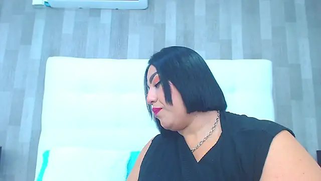 LeahMillerr online show from March 21, 12:39 pm