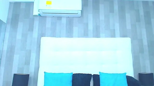 LeahMillerr online show from September 15, 12:38 pm
