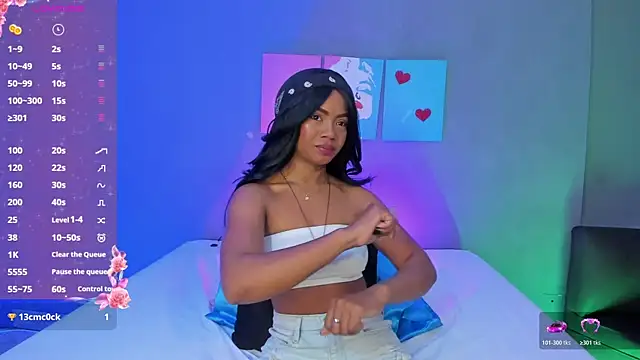 Snapshot of EmmaSmith06 chatting on November 13, 5:17 pm EmmaSmith06 online show from November 13, 5:17 pm