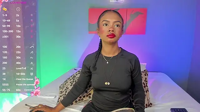 Snapshot of EmmaSmith06 chatting on November 20, 5:24 pm EmmaSmith06 online show from November 20, 5:24 pm