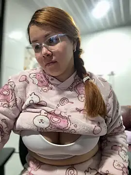 solecito 22 online show from February 12, 2:22 am