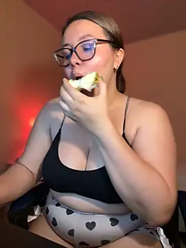 Snapshot of solecito_22 chatting on September 24, 3:13 am solecito 22 online show from September 24, 3:13 am