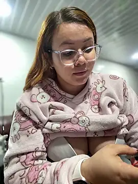 solecito 22 online show from February 26, 3:06 am