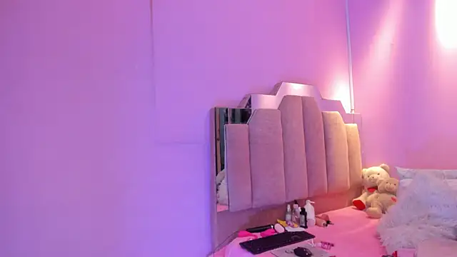 LoveQueen2 online show from December 4, 12:04 pm