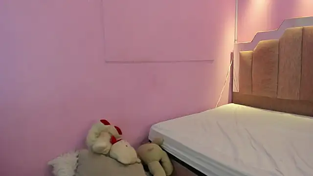 LoveQueen2 online show from February 11, 12:05 pm