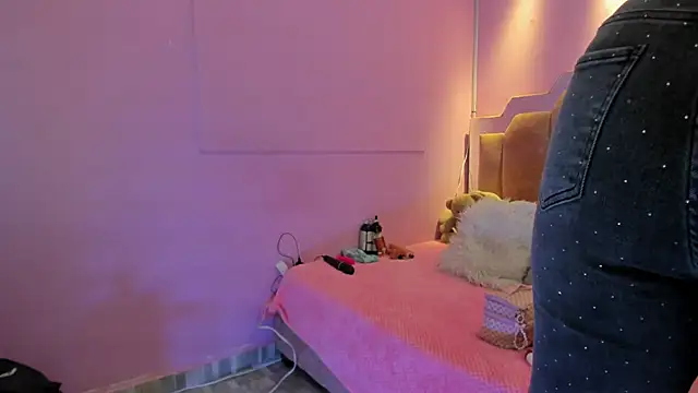 LoveQueen2 online show from February 26, 11:43 am