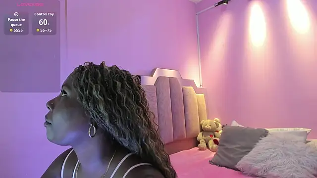 LoveQueen2 online show from December 22, 12:16 pm