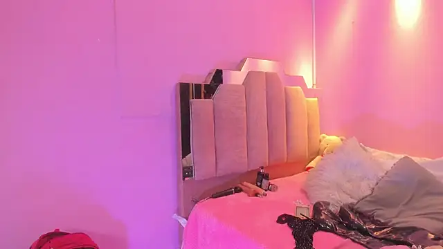 LoveQueen2 online show from January 6, 11:58 am