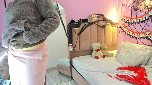 LoveQueen2 online show from October 24, 11:42 am