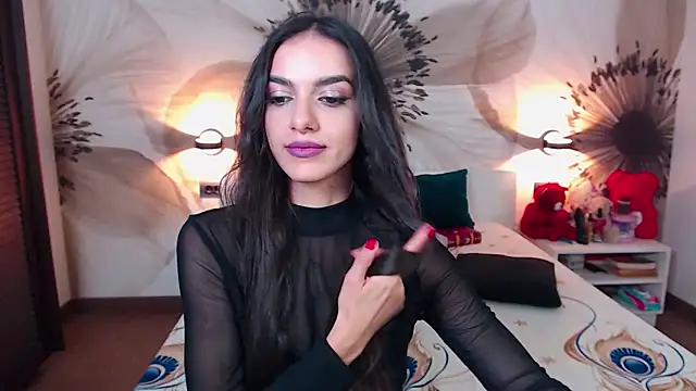 Snapshot of KatherineBisou chatting on October 7, 7:04 pm KatherineBisou online show from October 7, 7:04 pm