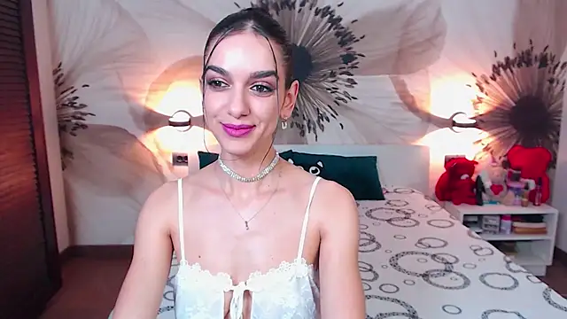 KatherineBisou online show from February 20, 8:55 pm