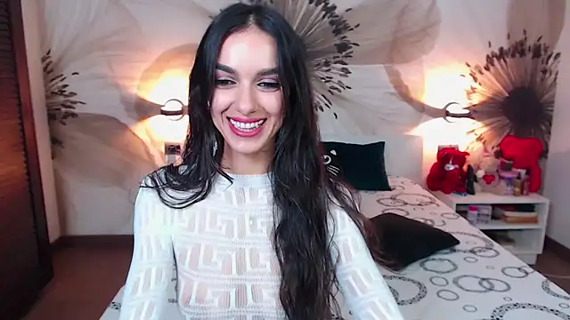 KatherineBisou online show from December 19, 8:44 pm