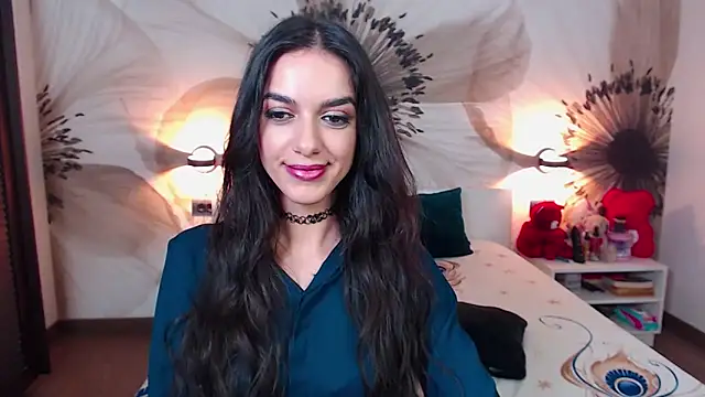 Snapshot of KatherineBisou chatting on October 8, 6:41 pm KatherineBisou online show from October 8, 6:41 pm