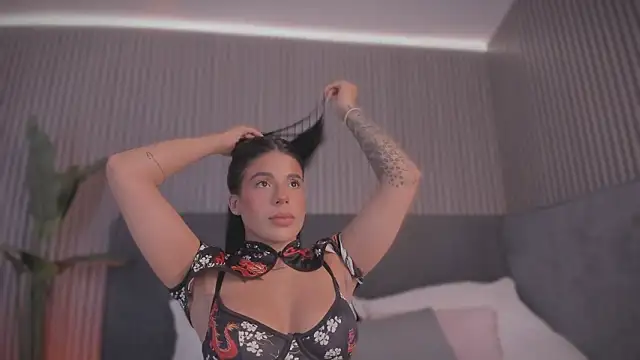 emelie 89 online show from March 21, 12:42 pm