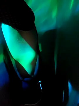 CloudyBoy Toy online show from February 25, 8:25 am