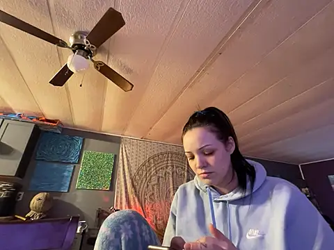 skinwalkingzombie online show from February 10, 6:13 pm