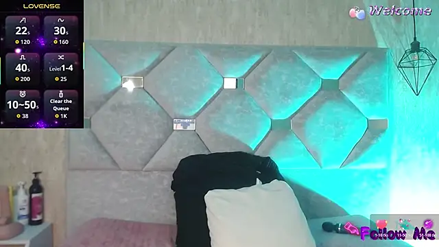 Danielaa a online show from March 26, 12:31 am