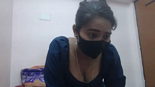Snapshot of wildbabes chatting on January 13, 1:34 am wildbabes online show from January 13, 1:34 am
