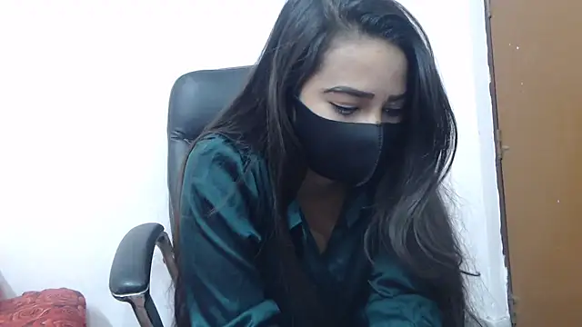 Snapshot of wildbabes chatting on January 17, 5:51 pm wildbabes online show from January 17, 5:51 pm