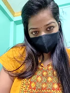 Monalisa Singh online show from November 13, 6:45 pm