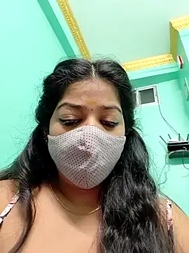 Monalisa Singh online show from January 29, 8:04 pm
