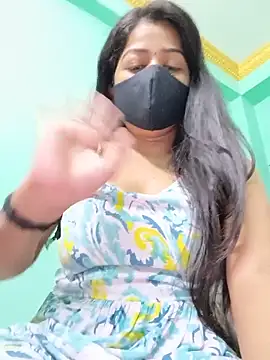 Monalisa Singh online show from June 3, 7:29 pm