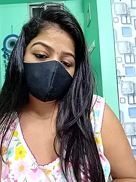 Monalisa Singh online show from April 15, 7:07 pm