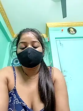 Monalisa Singh online show from February 19, 7:33 pm