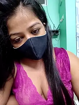 Monalisa Singh online show from April 18, 7:18 pm