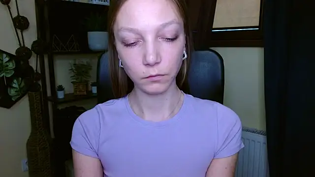 EmillyPlay online show from February 26, 12:16 pm