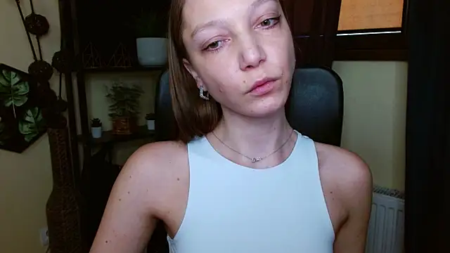 EmillyPlay online show from March 9, 12:52 pm