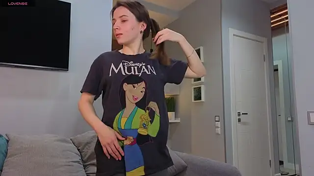 Snapshot of DonnaBurkee chatting on November 12, 4:05 am DonnaBurkee online show from November 12, 4:05 am