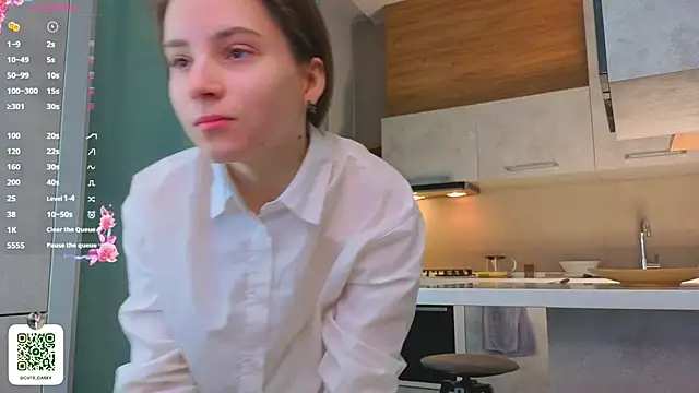 DonnaBurkee online show from December 19, 4:38 am