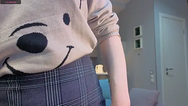 DonnaBurkee online show from February 6, 4:30 am