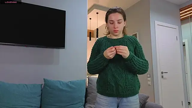 Snapshot of DonnaBurkee chatting on October 26, 4:13 am DonnaBurkee online show from October 26, 4:13 am