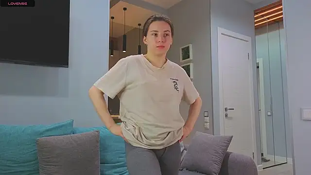 Snapshot of DonnaBurkee chatting on October 29, 4:33 am DonnaBurkee online show from October 29, 4:33 am