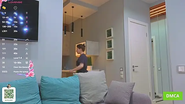 Snapshot of DonnaBurkee chatting on October 30, 5:06 am DonnaBurkee online show from October 30, 5:06 am