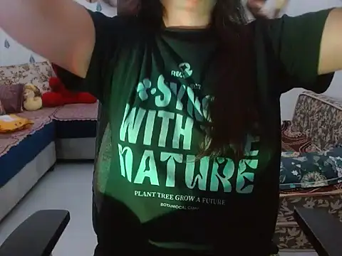 Snapshot of InayatSingh chatting on July 19, 11:29 am InayatSingh online show from July 19, 11:29 am